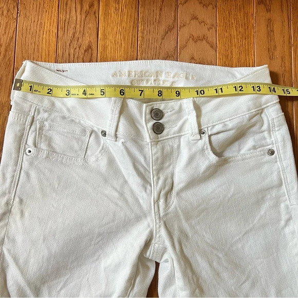 American Eagle Outfitters Women White Jeans Pants 2 Mid Rise Straight Leg Casual - Picture 16 of 16